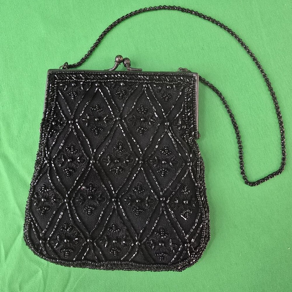 Vintage Flapper-style small black beaded handbag (chain handle)